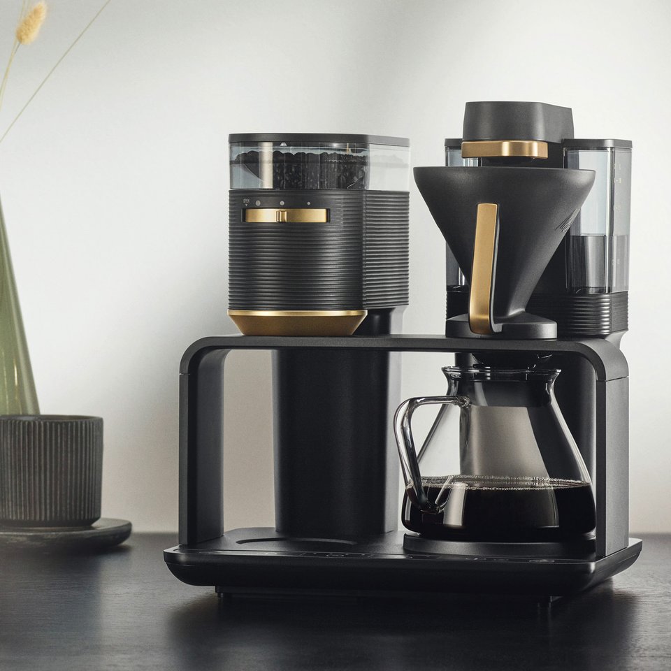 Melitta® EPOS® is the first electric Pour Over system with integrated grinder
